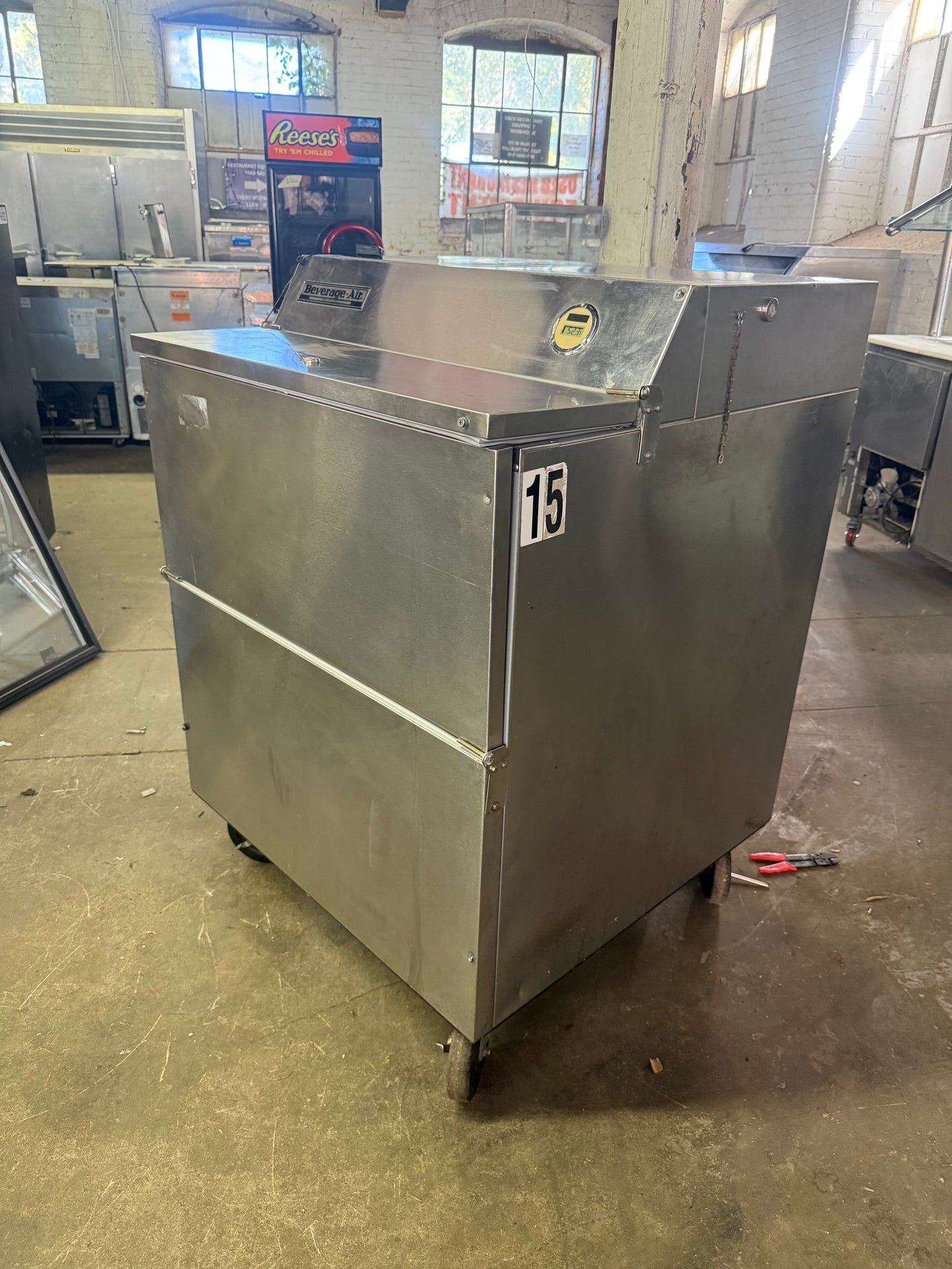 Beverage-Air SMF34 Milk Cooler w/ Top & Side Access - (512) Half Pint Carton Capacity, 115v USED