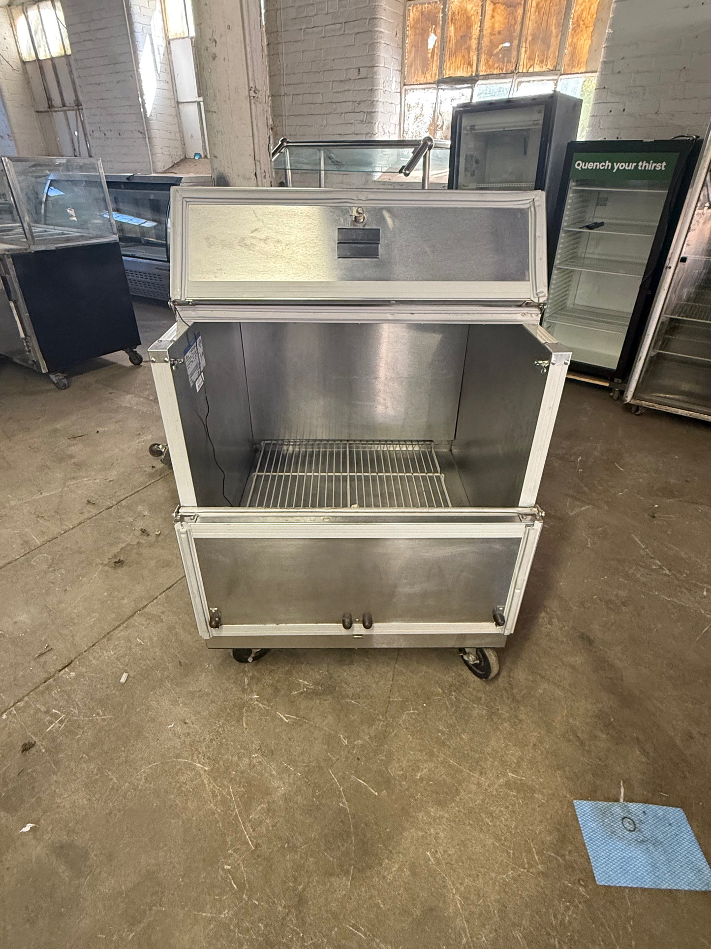 Beverage-Air SMF34 Milk Cooler w/ Top & Side Access - (512) Half Pint Carton Capacity, 115v USED