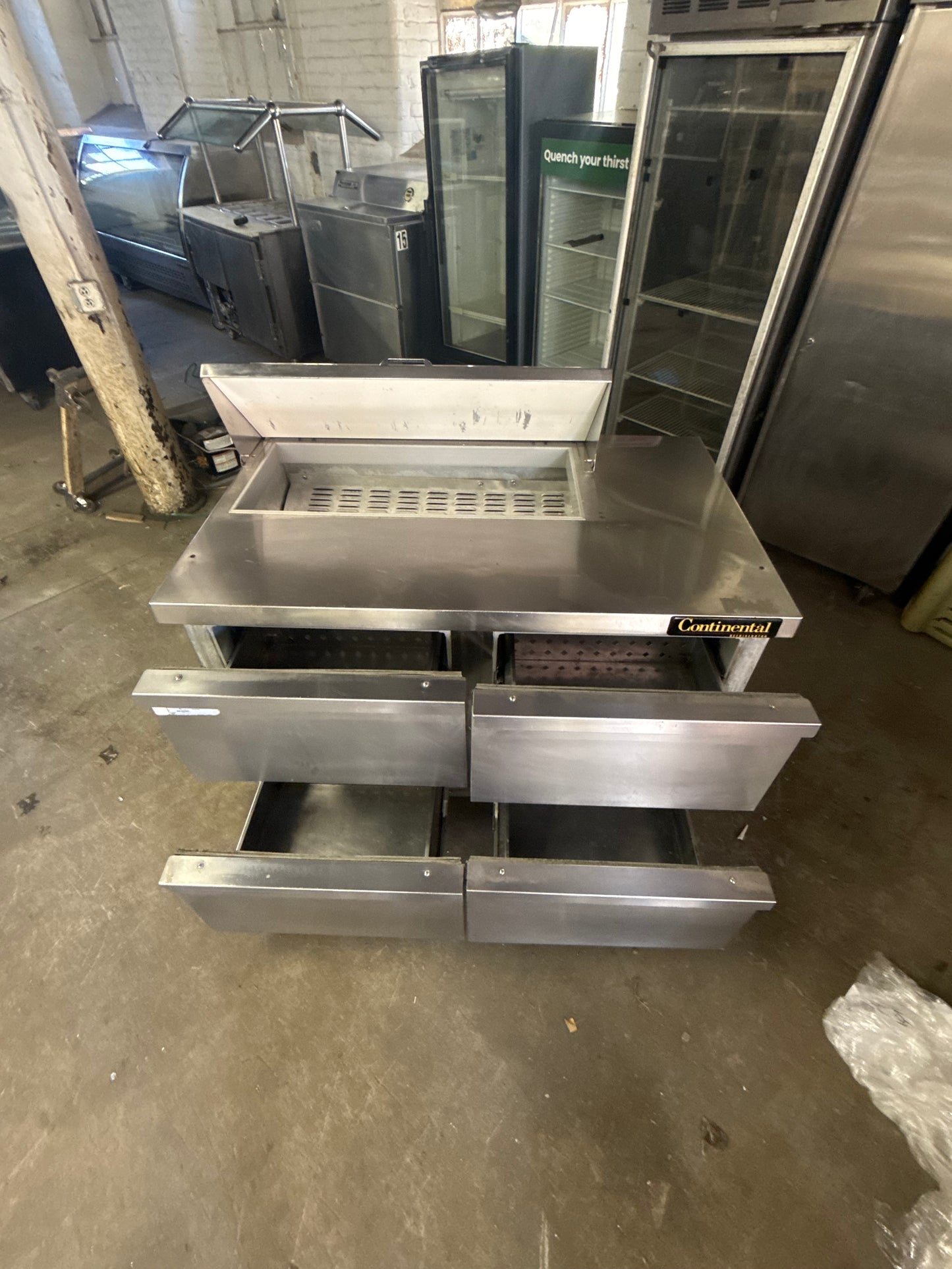 CONTINENTAL 48” SANDWICH PREP UNIT REFRIGERATOR COOLER USED WITH 4 DRAWERS