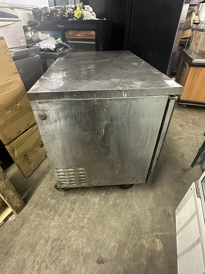 TURBO AIR 48” UNDERCOUNTER REFRIGERATOR COOLER USED