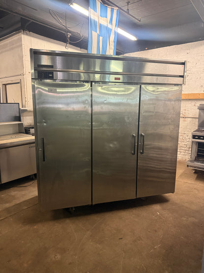COMMERCIAL 3 DOOR STAINLESS STEEL REACH IN REFRIGERATOR USED 74”