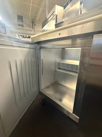 HOSHIZAKI 48” SANDWICH PREP TABLE COOLER