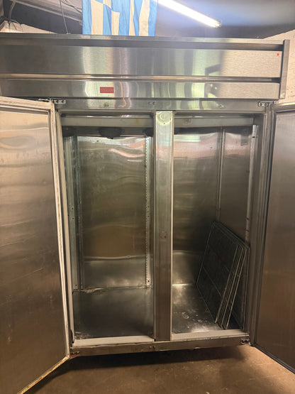 COMMERCIAL 3 DOOR STAINLESS STEEL REACH IN REFRIGERATOR USED 74”