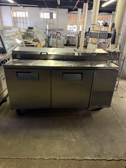 TRUE TPP-67 67” PIZZA PREP TABLE REFRIGERATOR COOLER USED