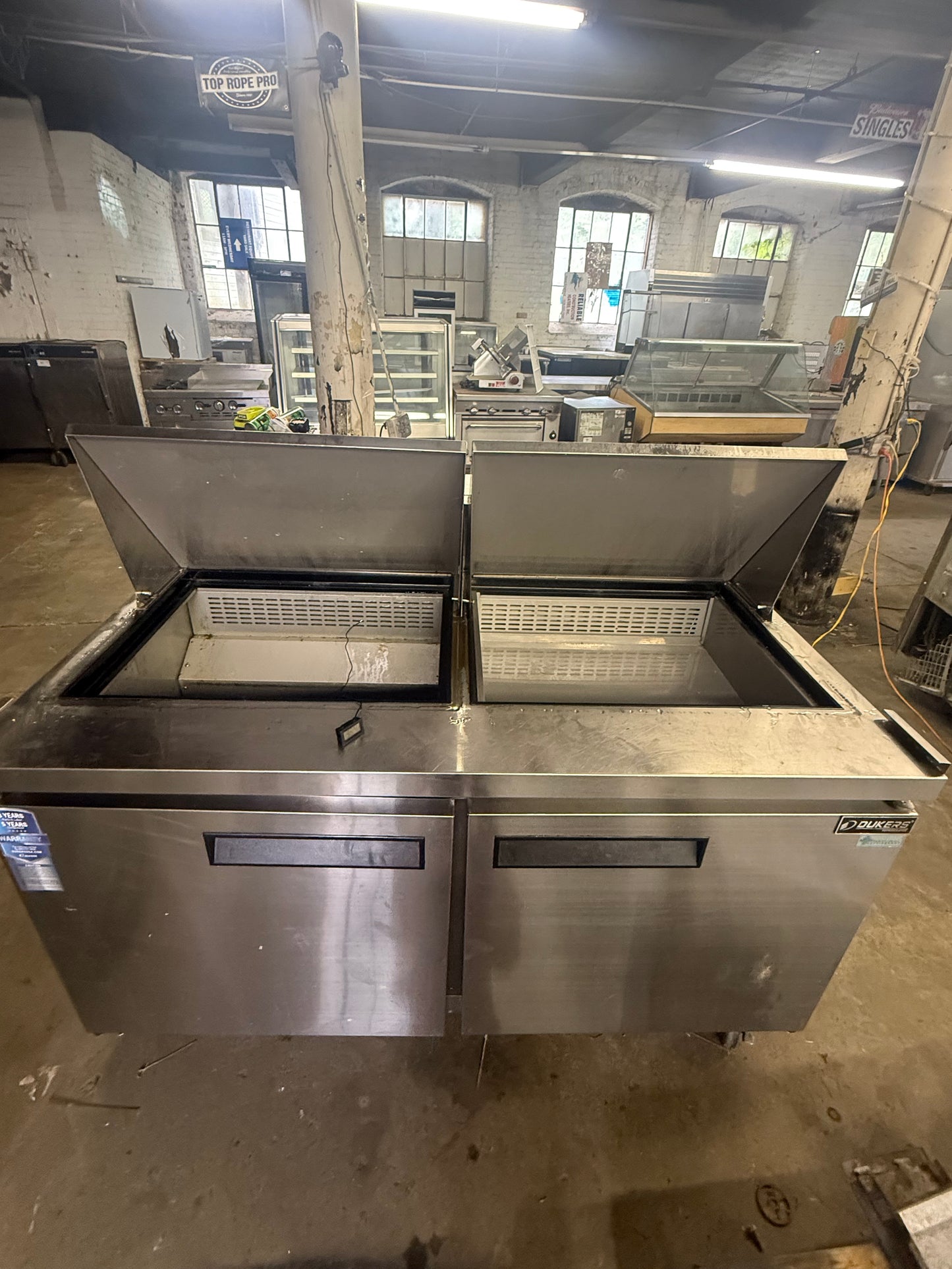 DUKERS DSP60 60” MEGATOP SANDWICH PREP TABLE COOLER USED