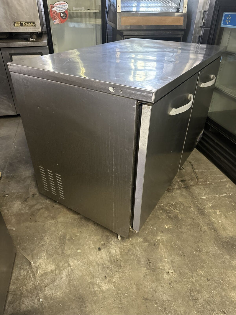 IKON IUC48R 48” USED UNDERCOUNTER REFRIGERATOR COOLER