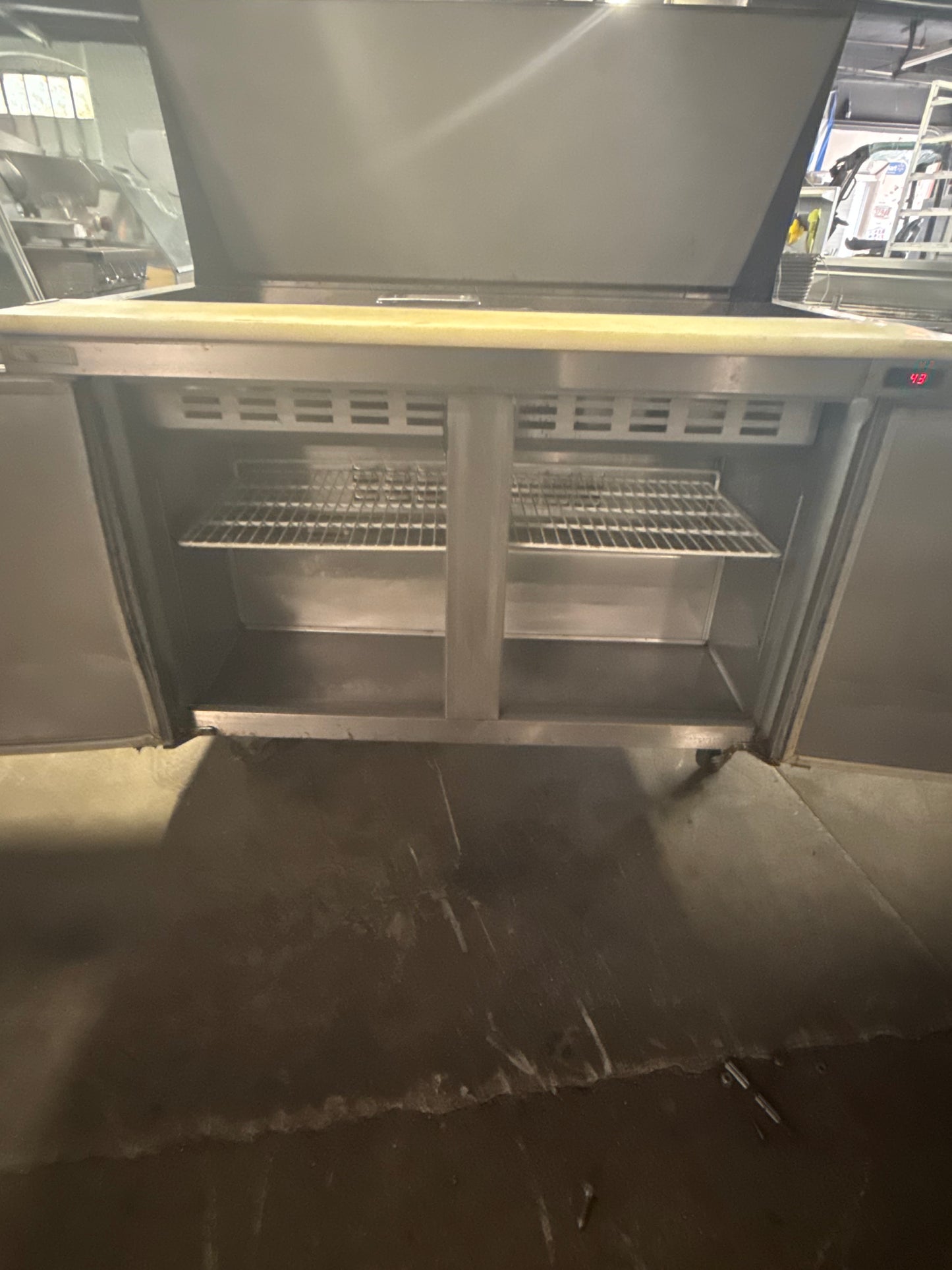 AVANTCO 48” MEGATOP REFRIGERATOR SANDWICH PREP TABLE COOLER USED