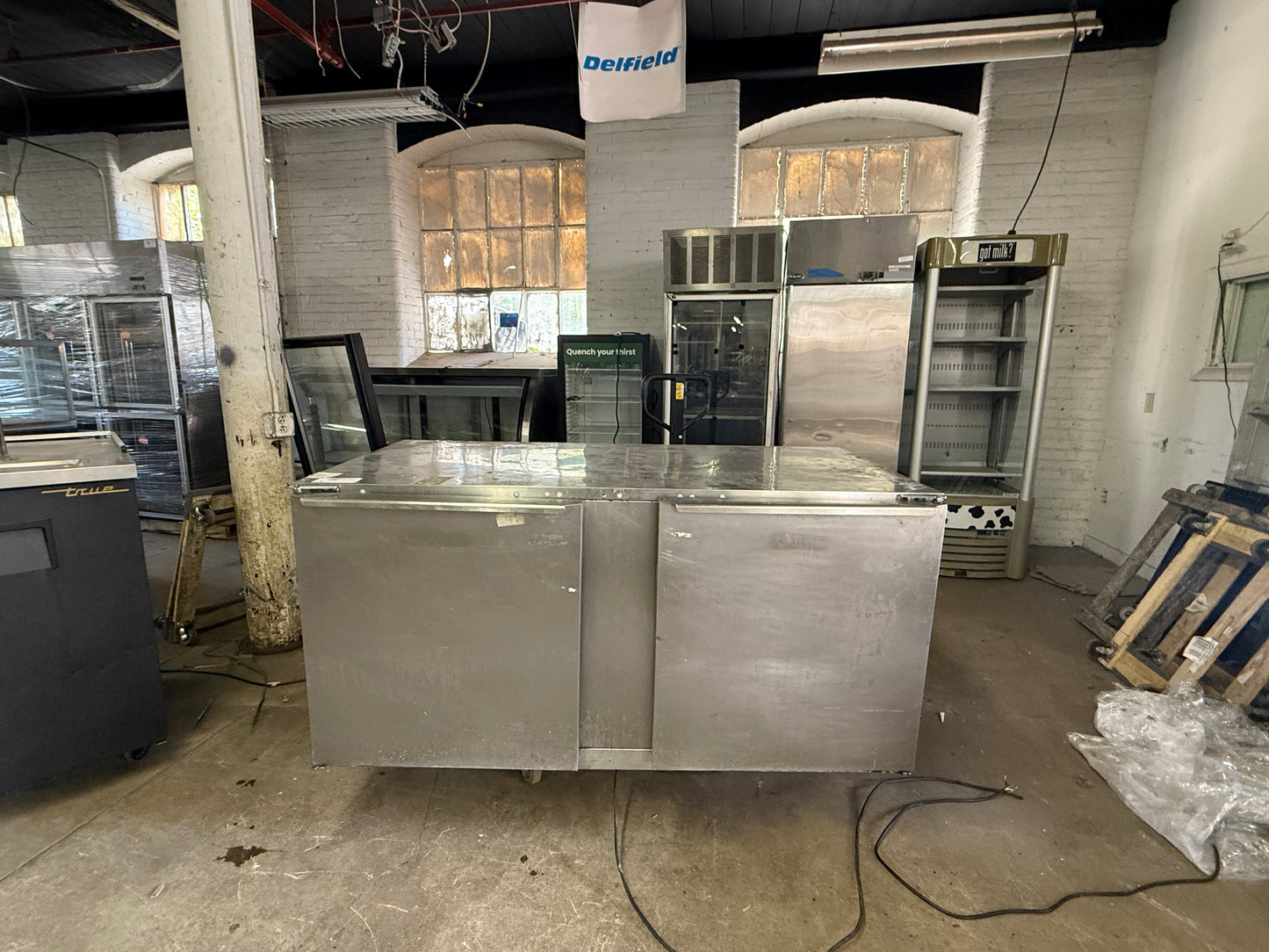 TRAULSEN ULT60-LR
60” UNDERCOUNTER FREEZER USED