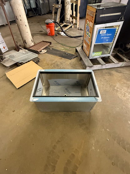 ADVANCED TABCO 27” x 18” DROP IN ICE BIN BRAND NEW SCRATCH AND DENT