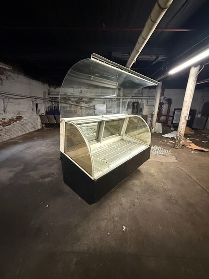 Federal 72" Deli Case
Refrigerator Cooler Curved Glass
USED SN6CD Full Service
Display Case