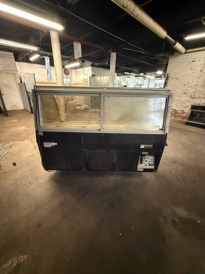Federal 72" Deli Case
Refrigerator Cooler Curved Glass
USED SN6CD Full Service
Display Case