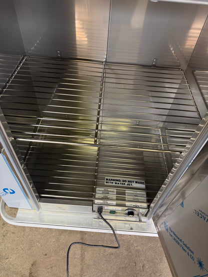 CarterHoffmann BB60 Heated Banquet Cart  (72) Plate Capacity SCRATCH AND DENT