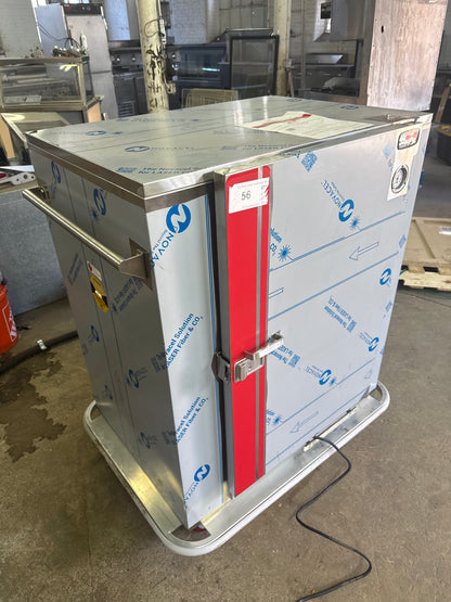 CarterHoffmann BB60 Heated Banquet Cart  (72) Plate Capacity SCRATCH AND DENT
