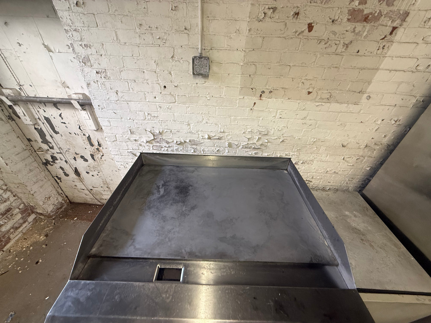 MOTAK 36” GAS THERMOSTATIC CONTROL GRIDDLE FLAT TOP GRILL USED