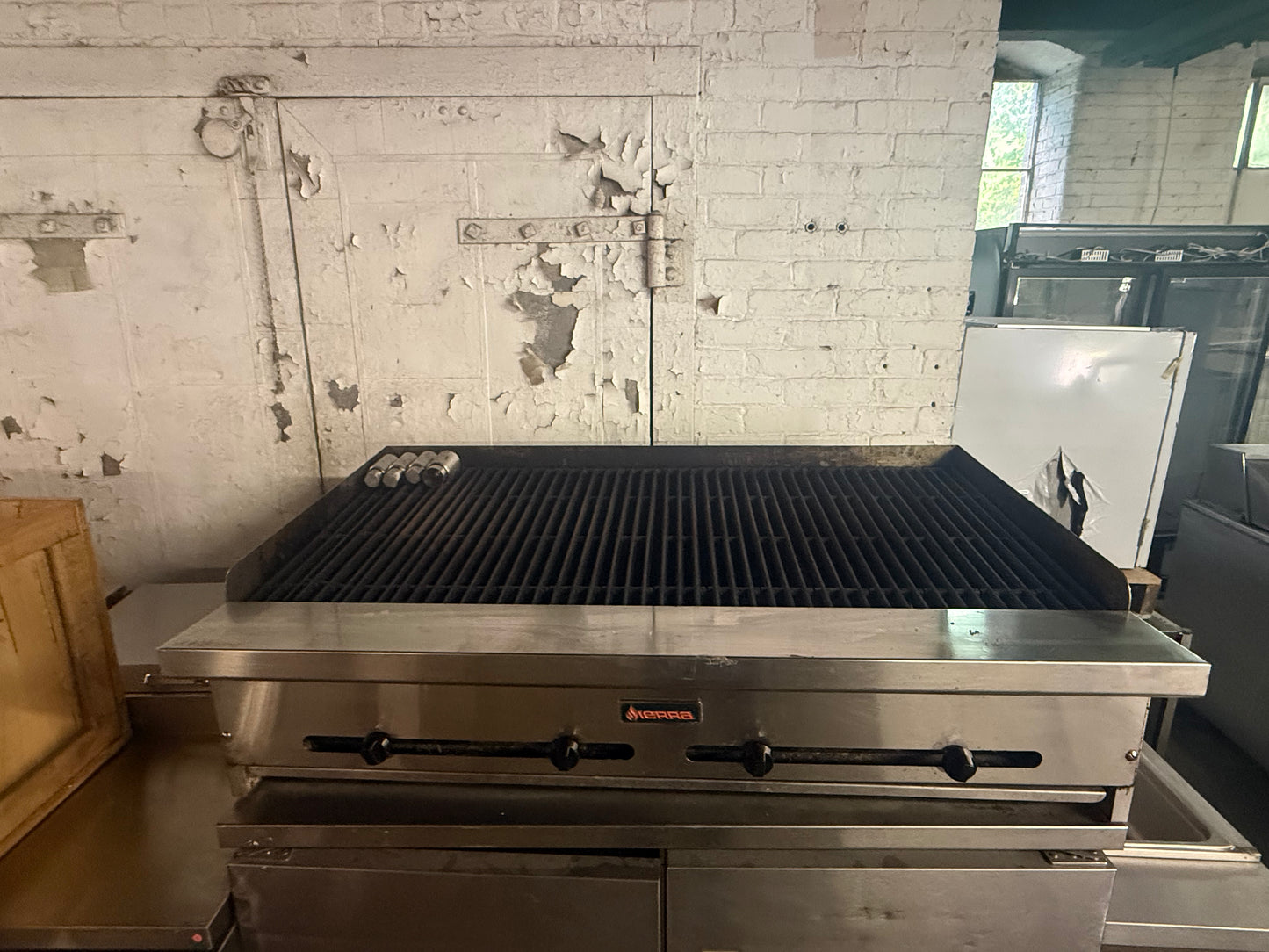 SIERRA 48” GAS CHARBROILER USED
