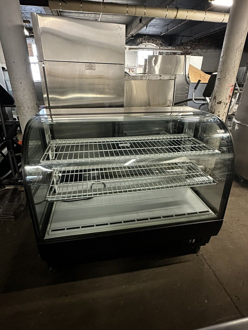 True TCGR-59 59" Curved Glass Refrigerated Bakery Display Case used
