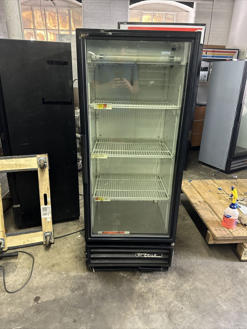 TRUE GDM-12 USED SINGLE GLASS DOOR REFRIGERATOR COOLER MERCHANDISER