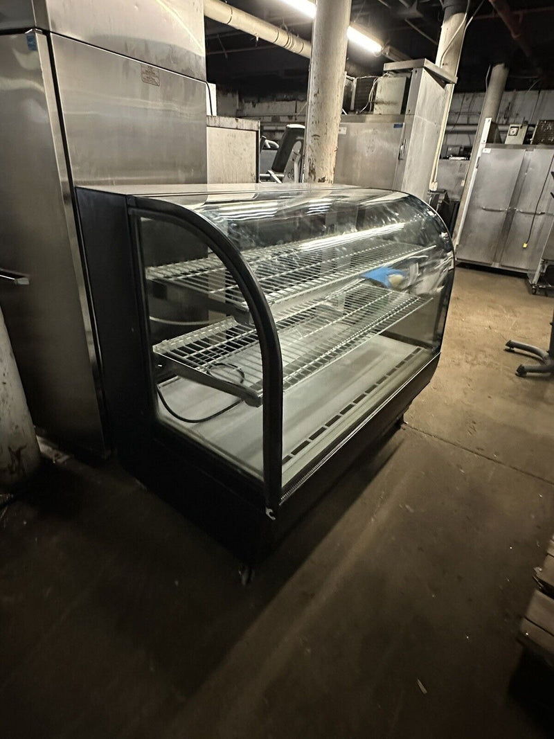True TCGR-59 59" Curved Glass Refrigerated Bakery Display Case used