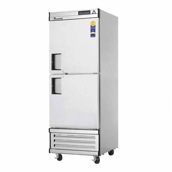Everest EBWFH2 29-1/4" One Section Two Half Door Upright Reach-In Freezer