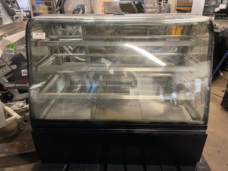 FEDERAL CGHIS1-2 COMMERCIAL 59” USED  REFRIGERATED DISPLAY CASE BROKEN GLASS
